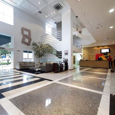 Quality Hotel Curitiba Dalaman gambar