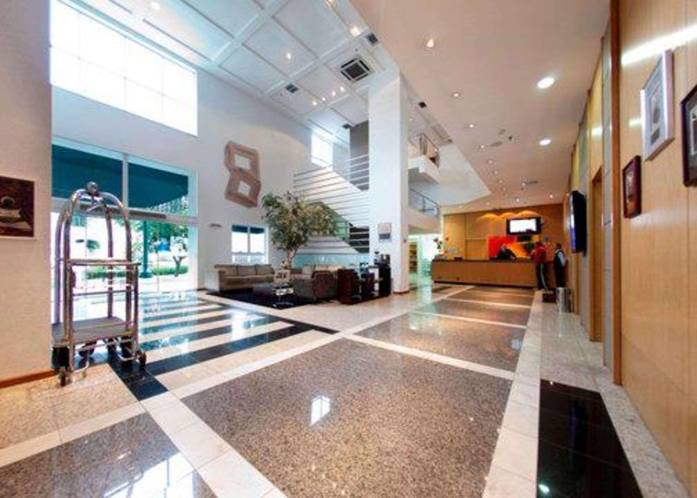 Quality Hotel Curitiba Luaran gambar