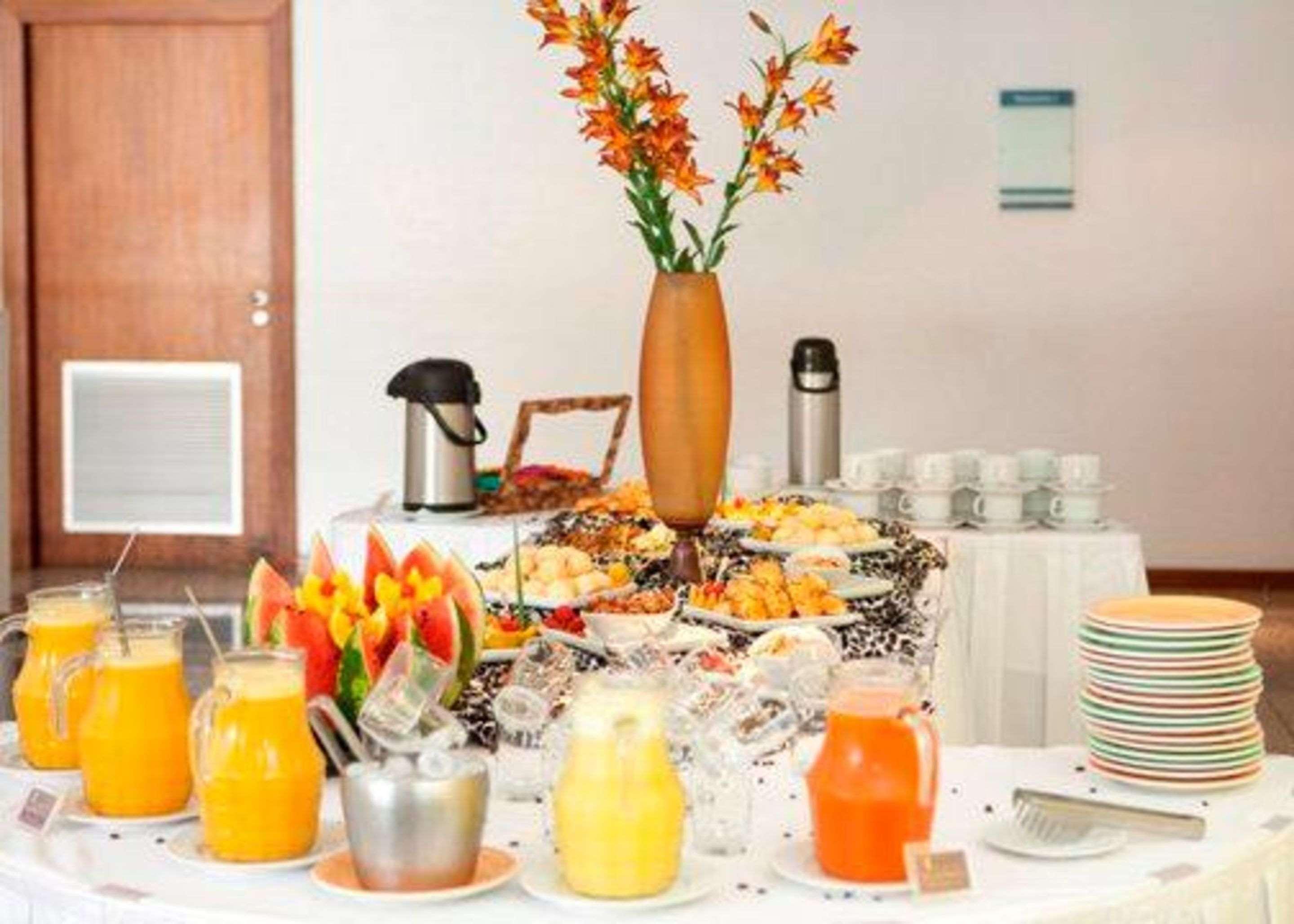 Quality Hotel Curitiba Luaran gambar