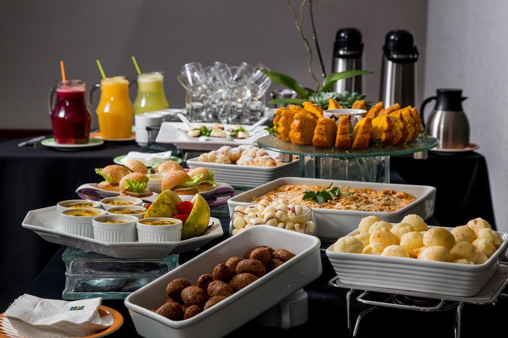 Quality Hotel Curitiba Luaran gambar